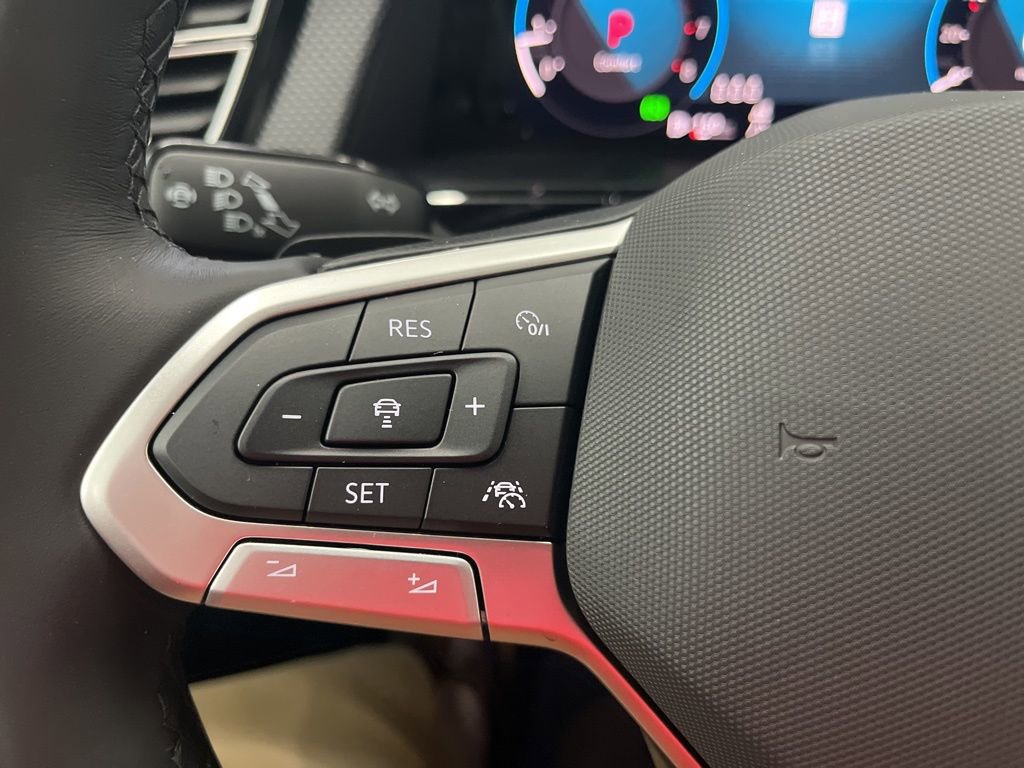 New 2026 Volkswagen Atlas Cross Sport SEL Premium R-Line image 18