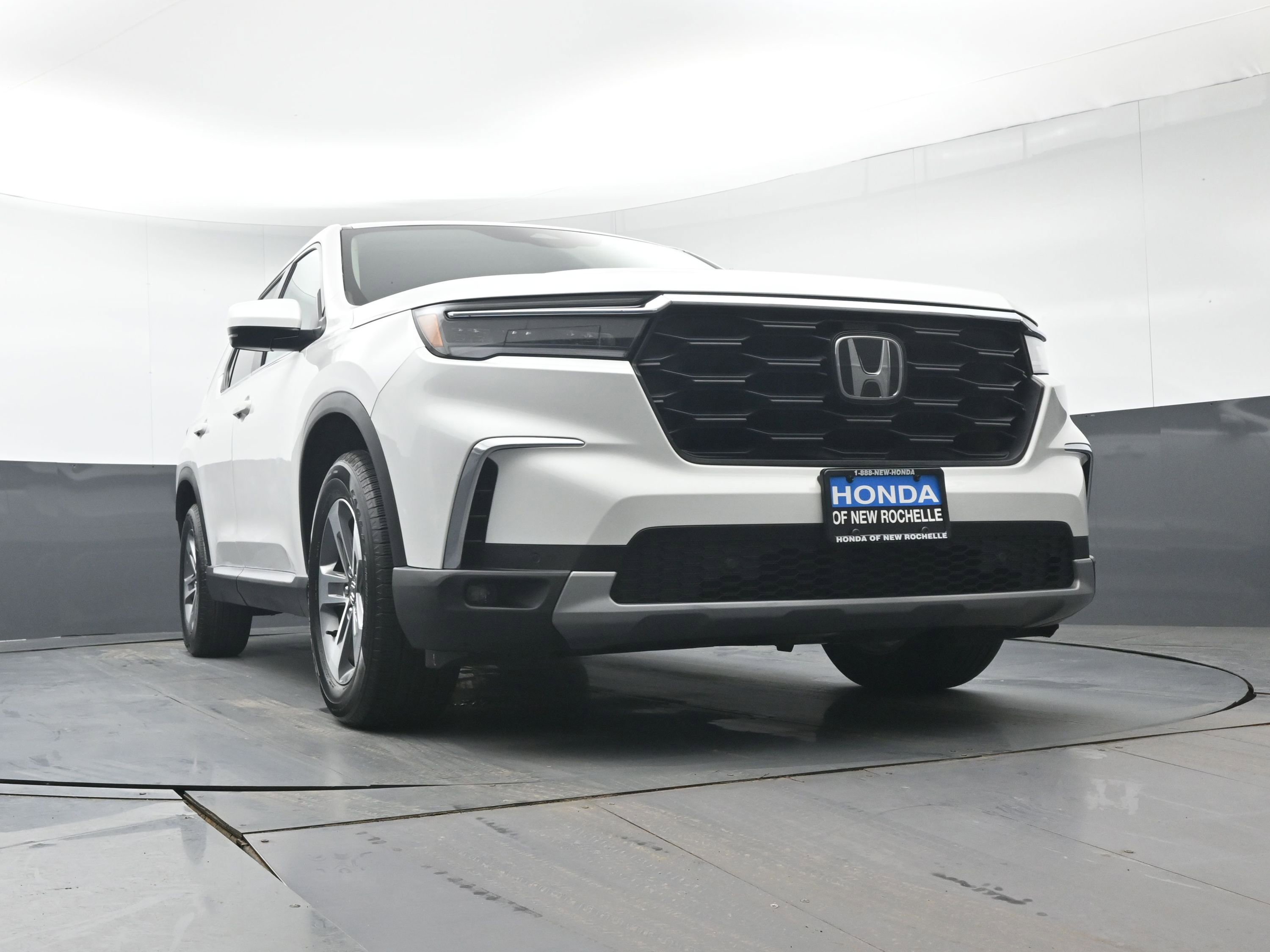 Certified 2024 Honda Pilot EX-L image 36