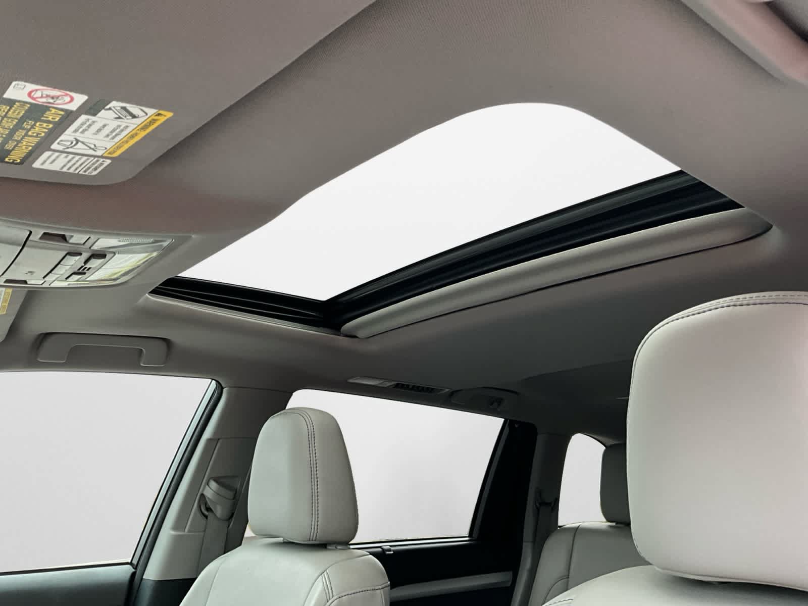Used 2015 Toyota Highlander XLE FWD image 22