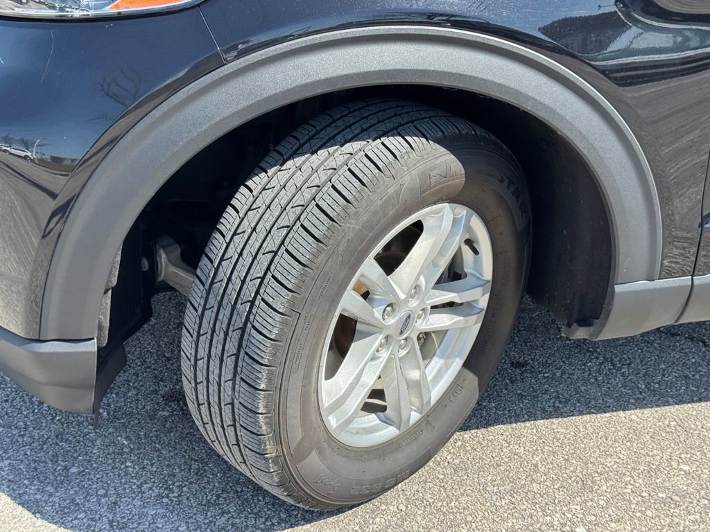 Used 2023 Ford Explorer XLT w/ Equipment Group 202A image 41