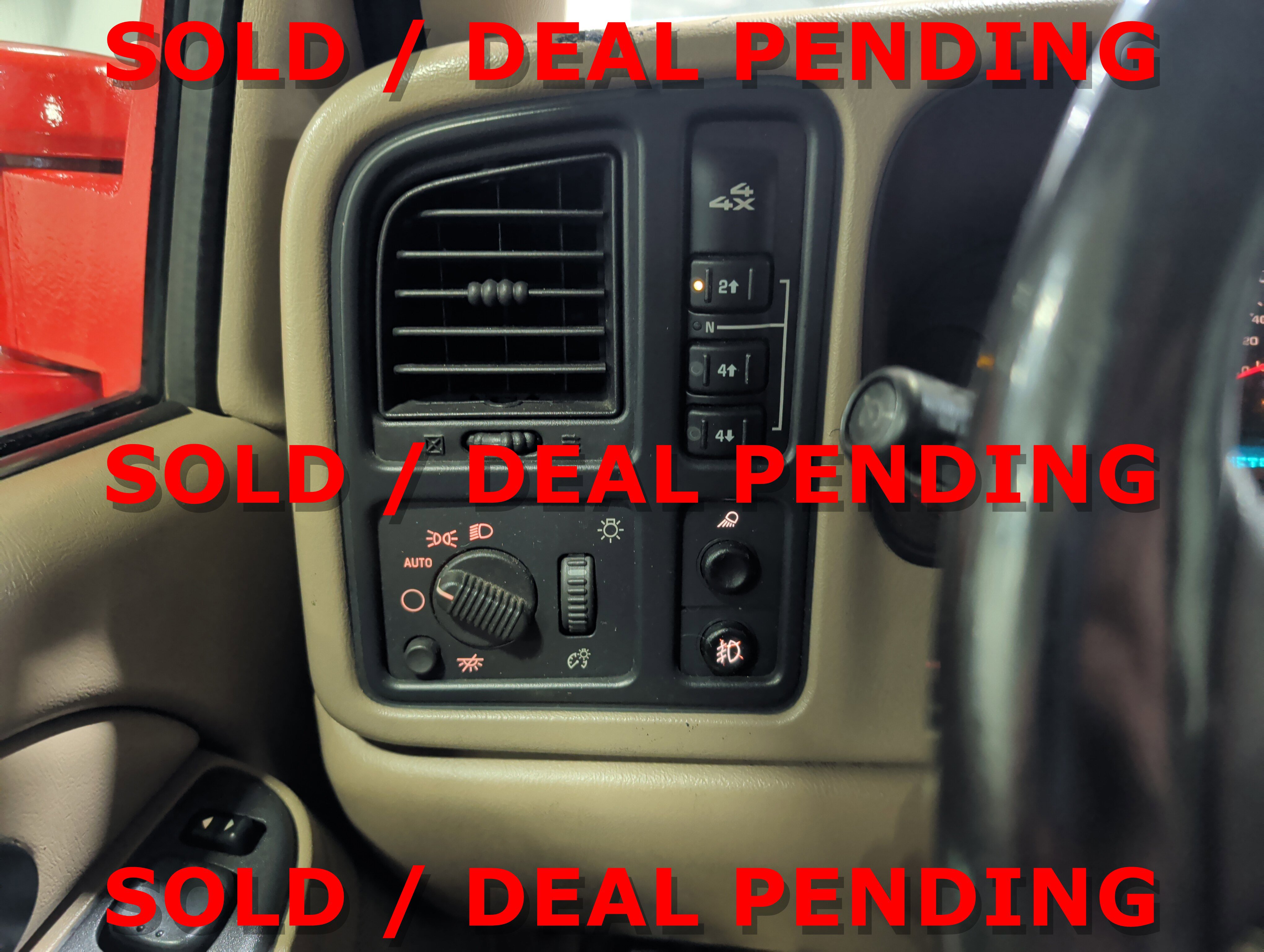 Used 2006 Chevrolet Silverado 2500 LT w/ Heavy-Duty Power Package image 10