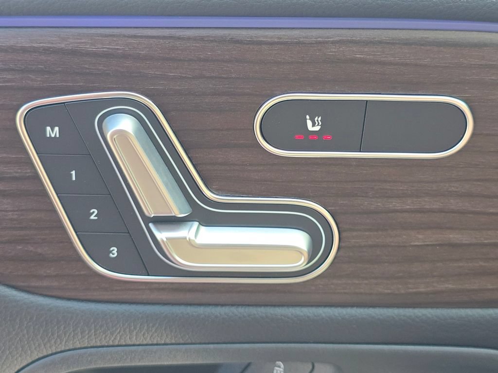 New 2026 Mercedes-Benz GLB 250 4MATIC image 6