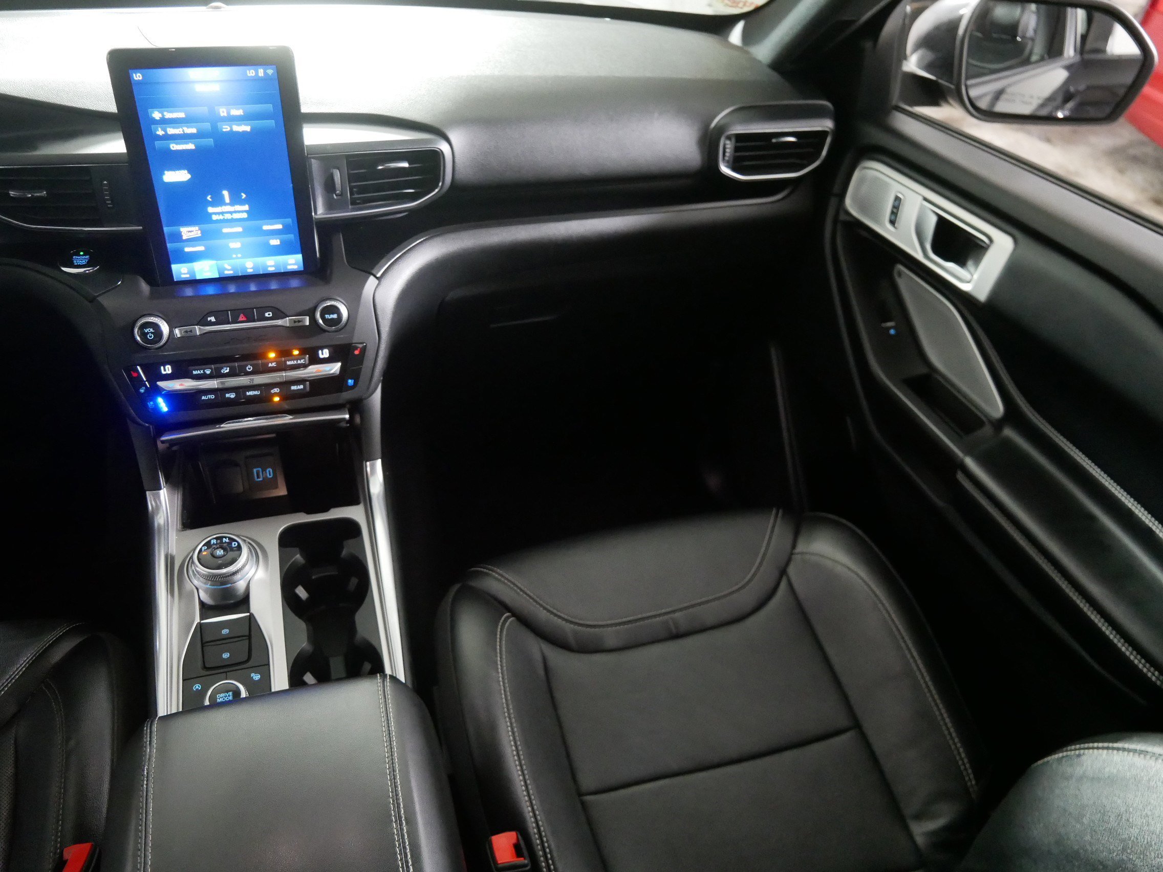Used 2020 Ford Explorer ST w/ Premium Technology Package image 11