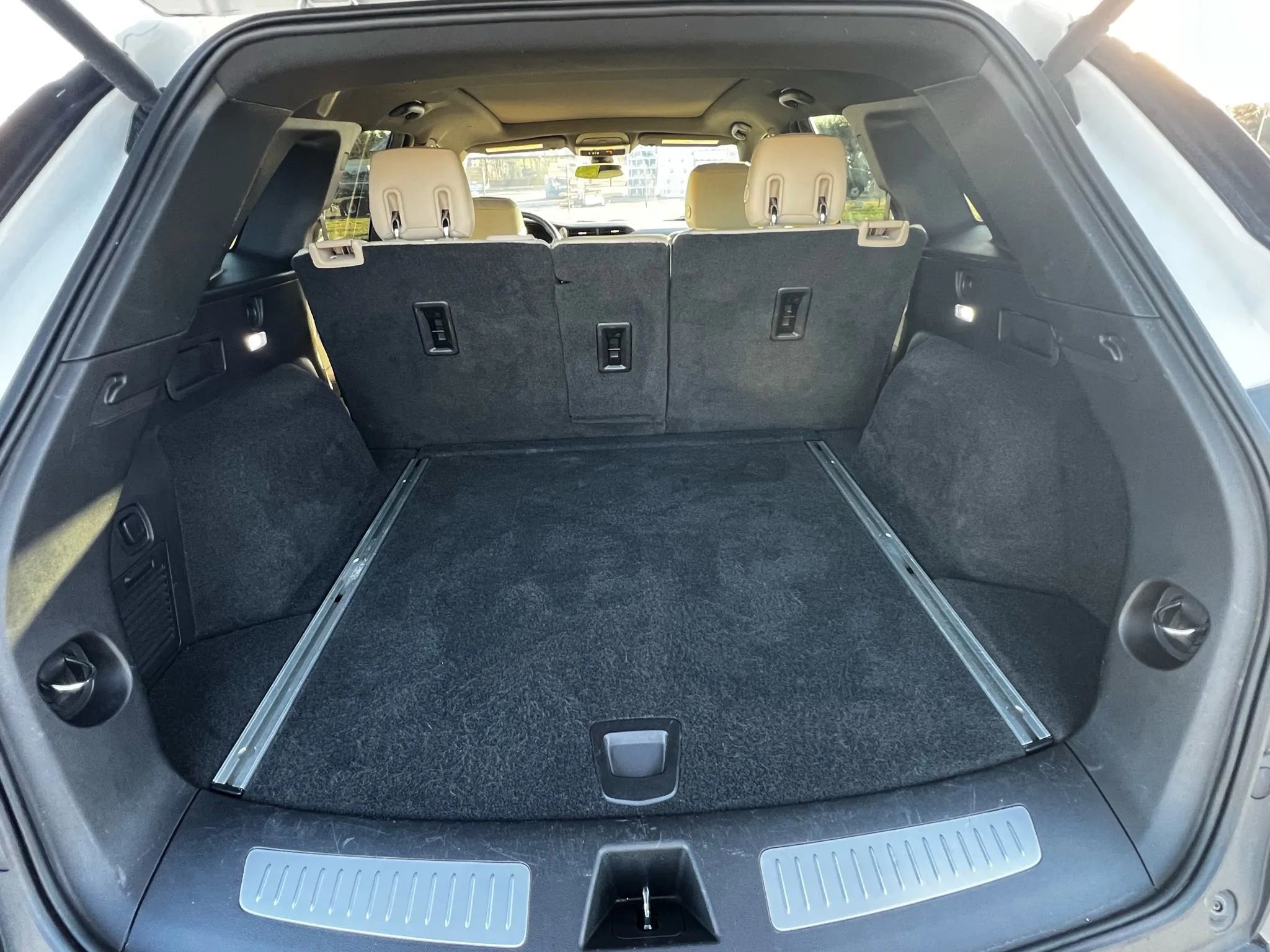 Used 2017 Cadillac XT5 Premium Luxury image 10