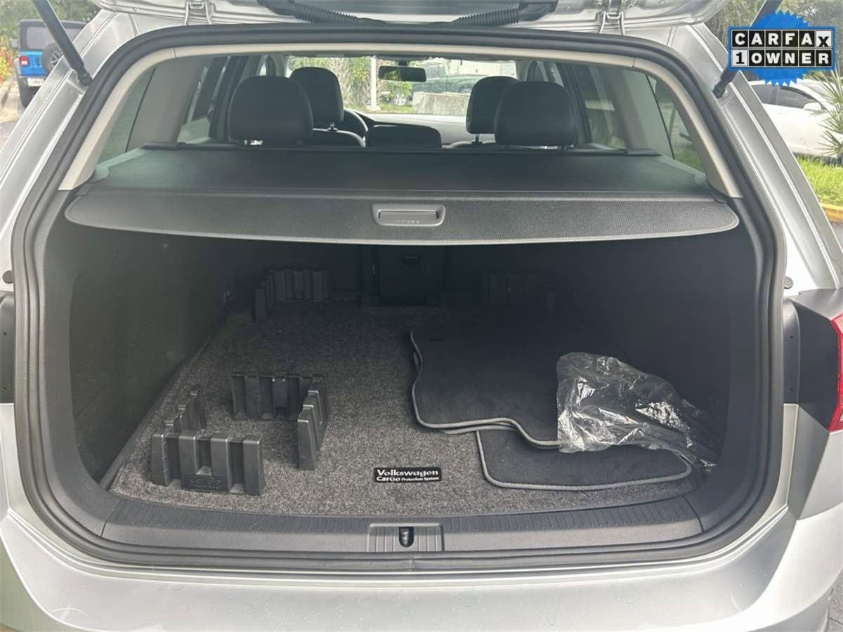 Used 2017 Volkswagen Golf Alltrack SE image 9