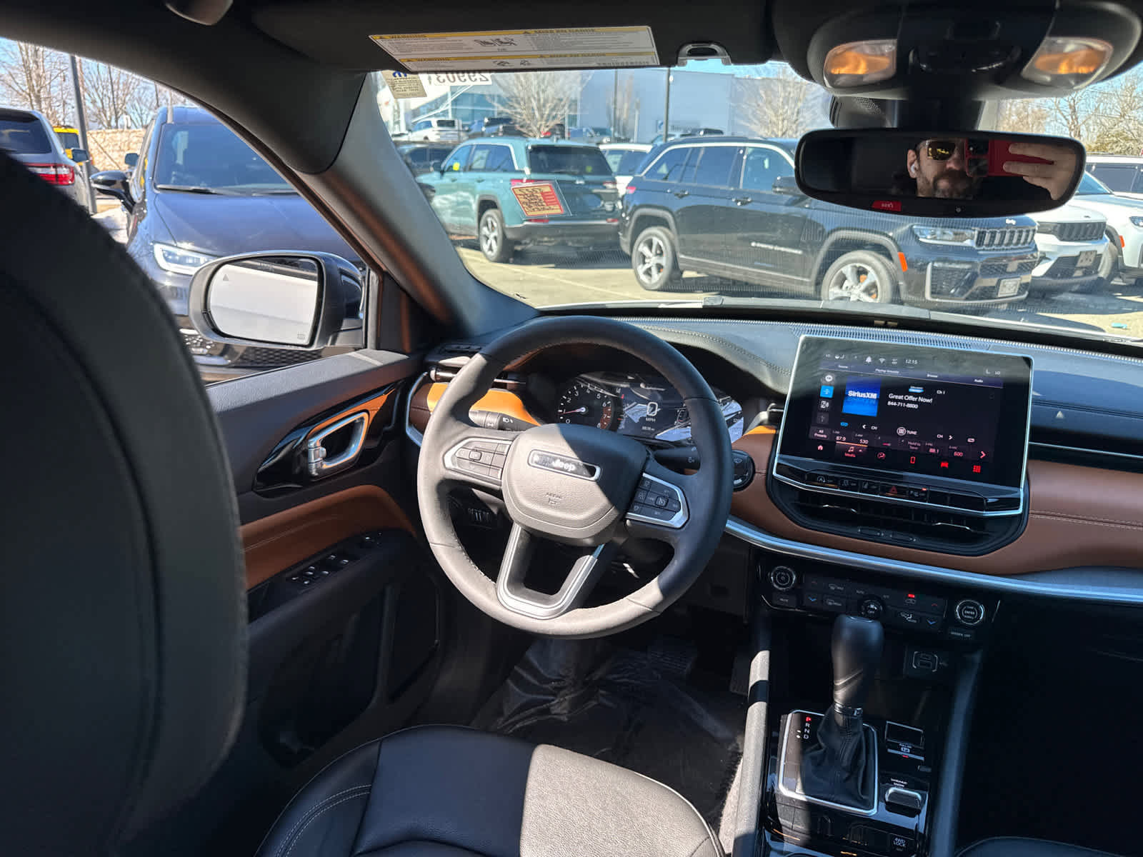 Used 2025 Jeep Compass Limited image 30