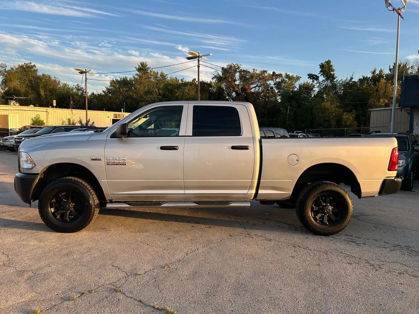 Used 2017 RAM 2500 Tradesman image 2