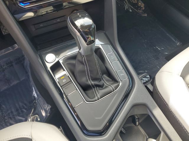 Used 2025 Volkswagen Taos SE w/ Panoramic Sunroof Package image 26