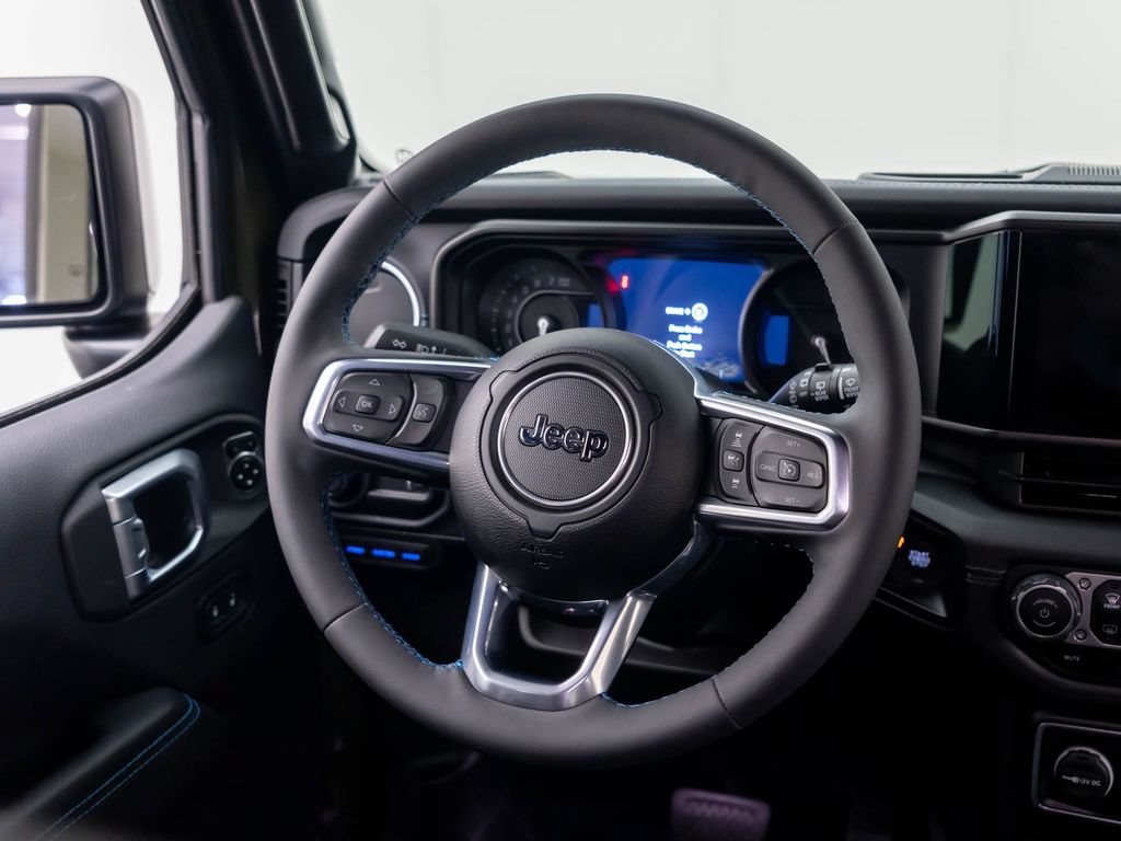 Used 2024 Jeep Wrangler High Altitude AWD/4WD image 12