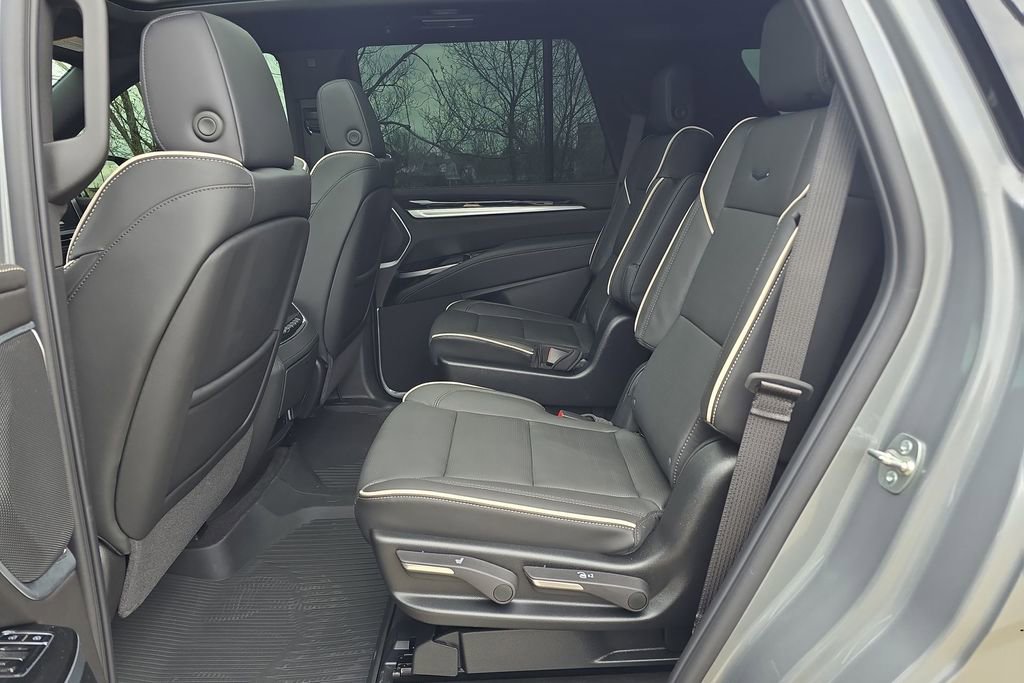 Used 2026 Cadillac Escalade Sport w/ LPO, ONYX Package image 24