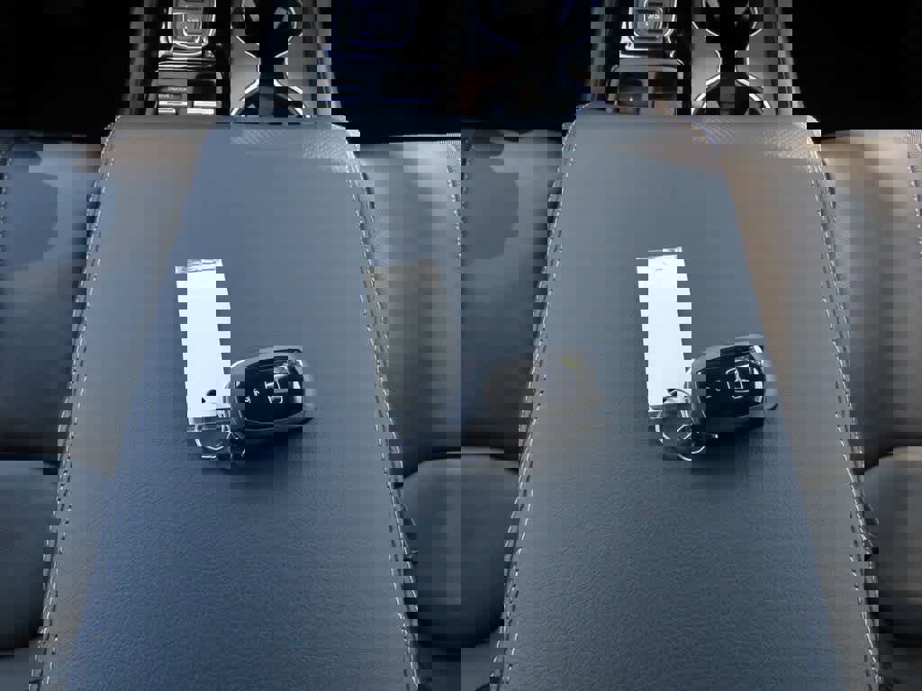 New 2025 Honda Pilot Touring image 26