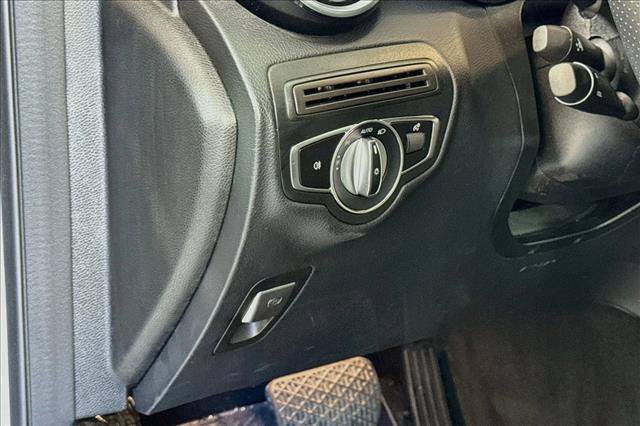 Used 2019 Mercedes-Benz GLC 300 4MATIC image 10