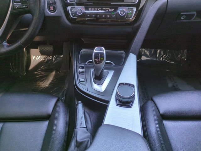 Used 2018 BMW 330i xDrive Sedan w/ Convenience Package image 18