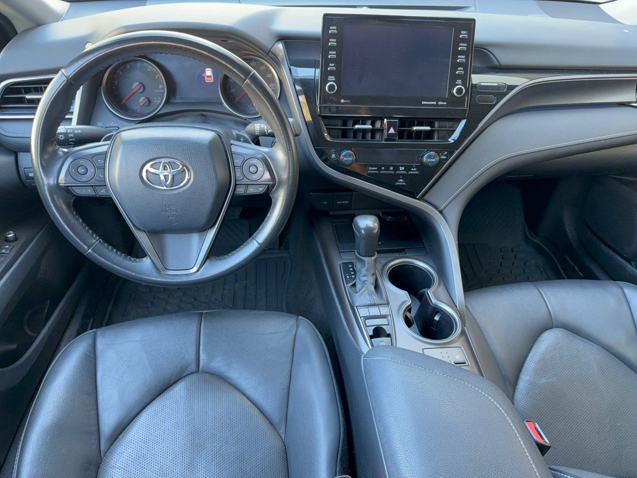 Used 2024 Toyota Camry XSE FWD image 17