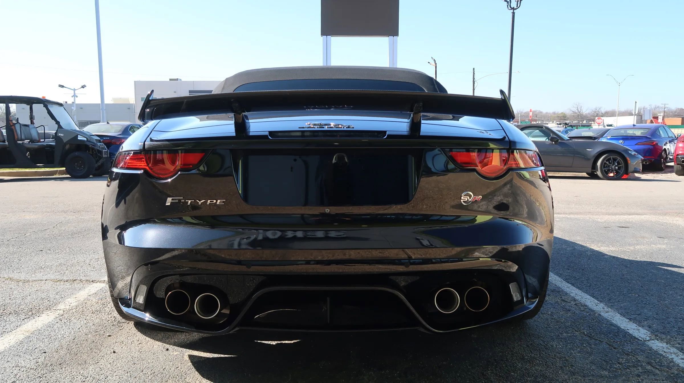Used 2020 Jaguar F-TYPE SVR image 9