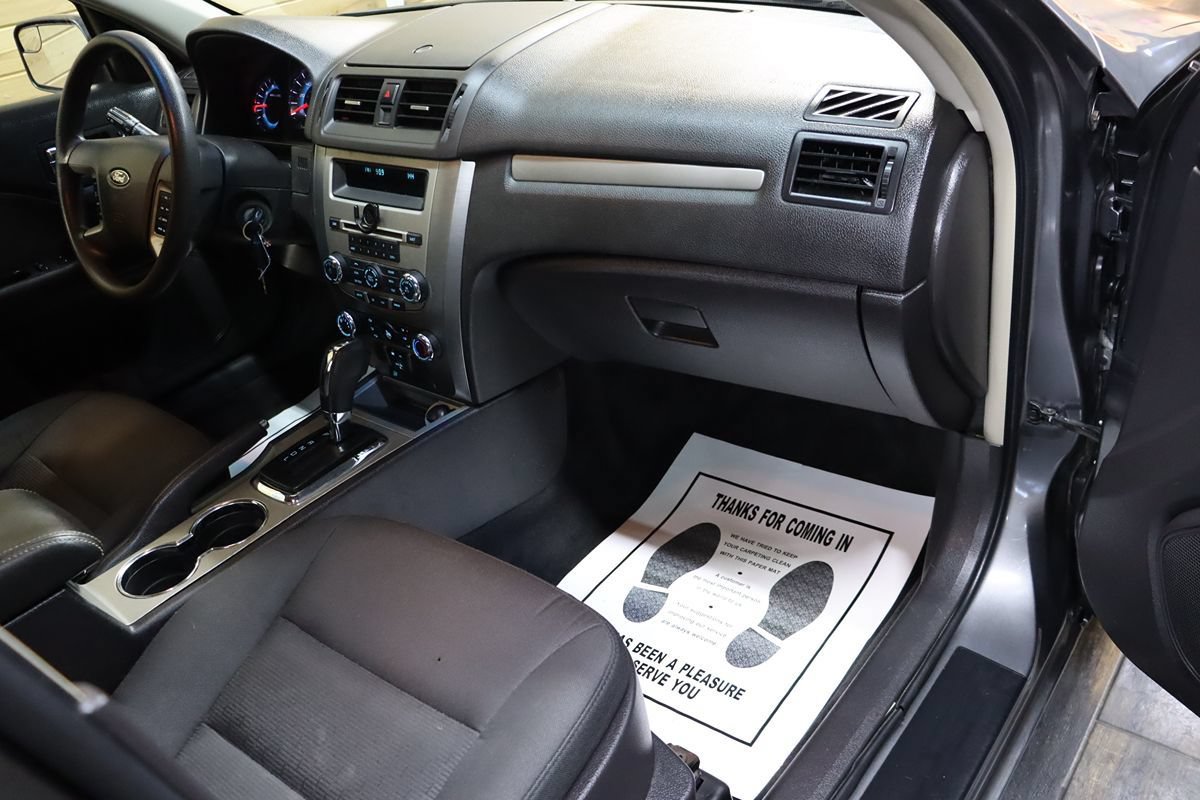 Used 2011 Ford Fusion SE w/ 201A Rapid Spec Order Code FWD image 46
