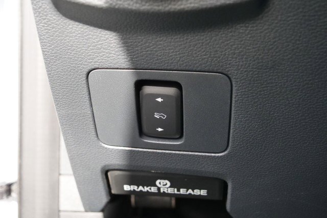 Used 2022 Ford F250 Lariat w/ Tremor Off-Road Package image 18