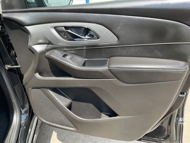 Used 2021 Chevrolet Traverse LS FWD image 40