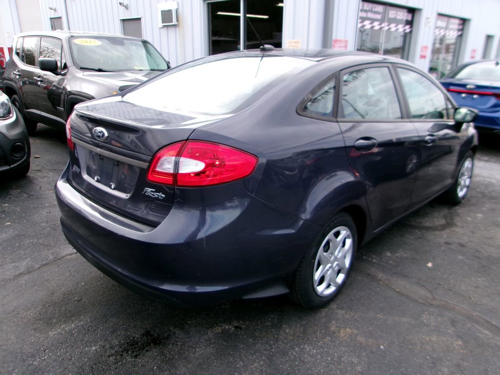 Used 2013 Ford Fiesta S image 4