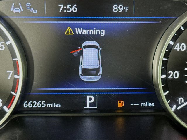 Used 2021 Nissan Murano S FWD image 13