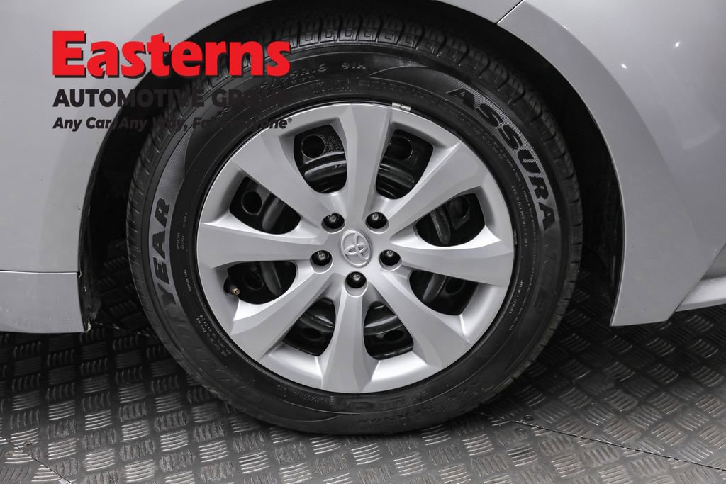 Used 2021 Toyota Corolla LE w/ Protection Package (TMS) image 30