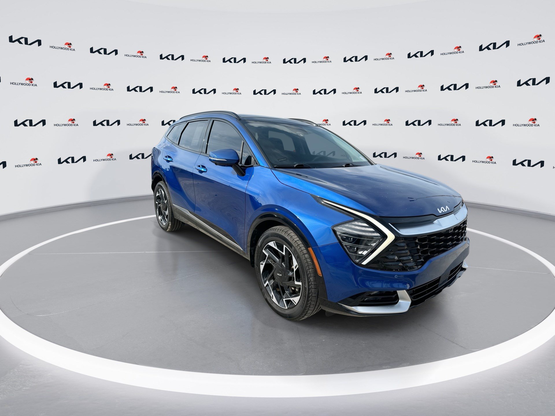 Certified 2025 Kia Sportage SX FWD image 2