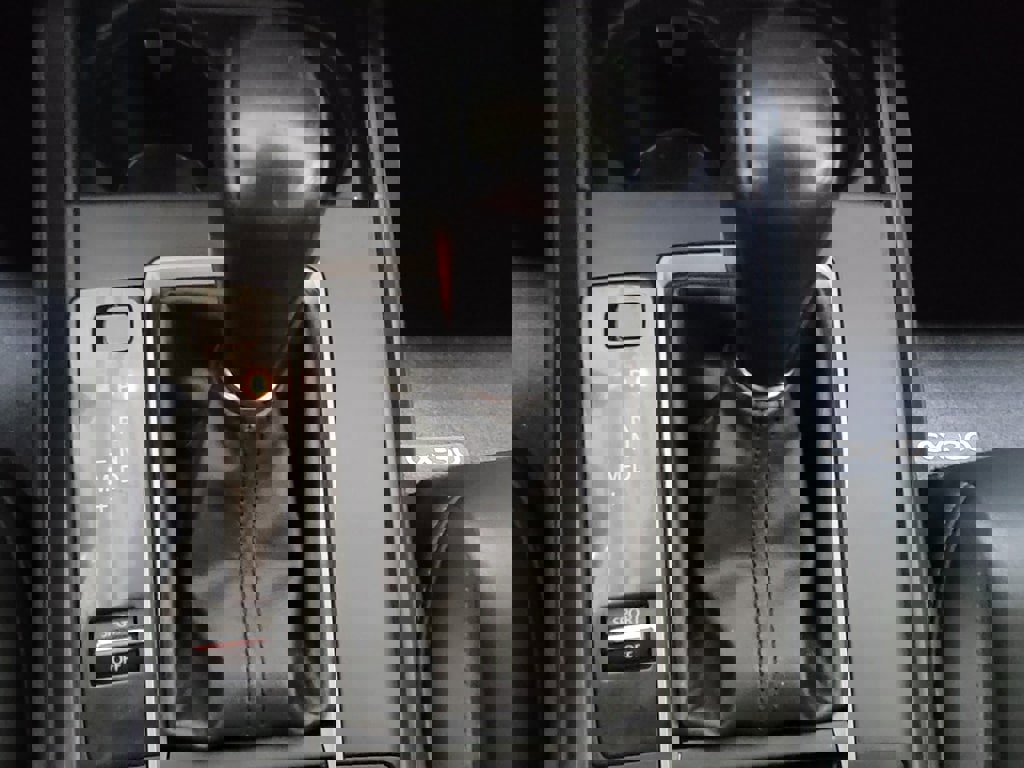 Used 2021 MAZDA CX-30 FWD 2.5 S w/ Select Package image 19