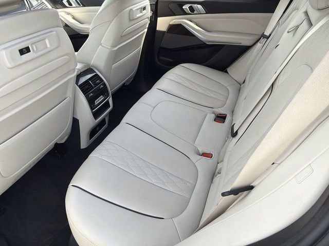 Used 2021 BMW X5 M50i w/ Executive Package image 17