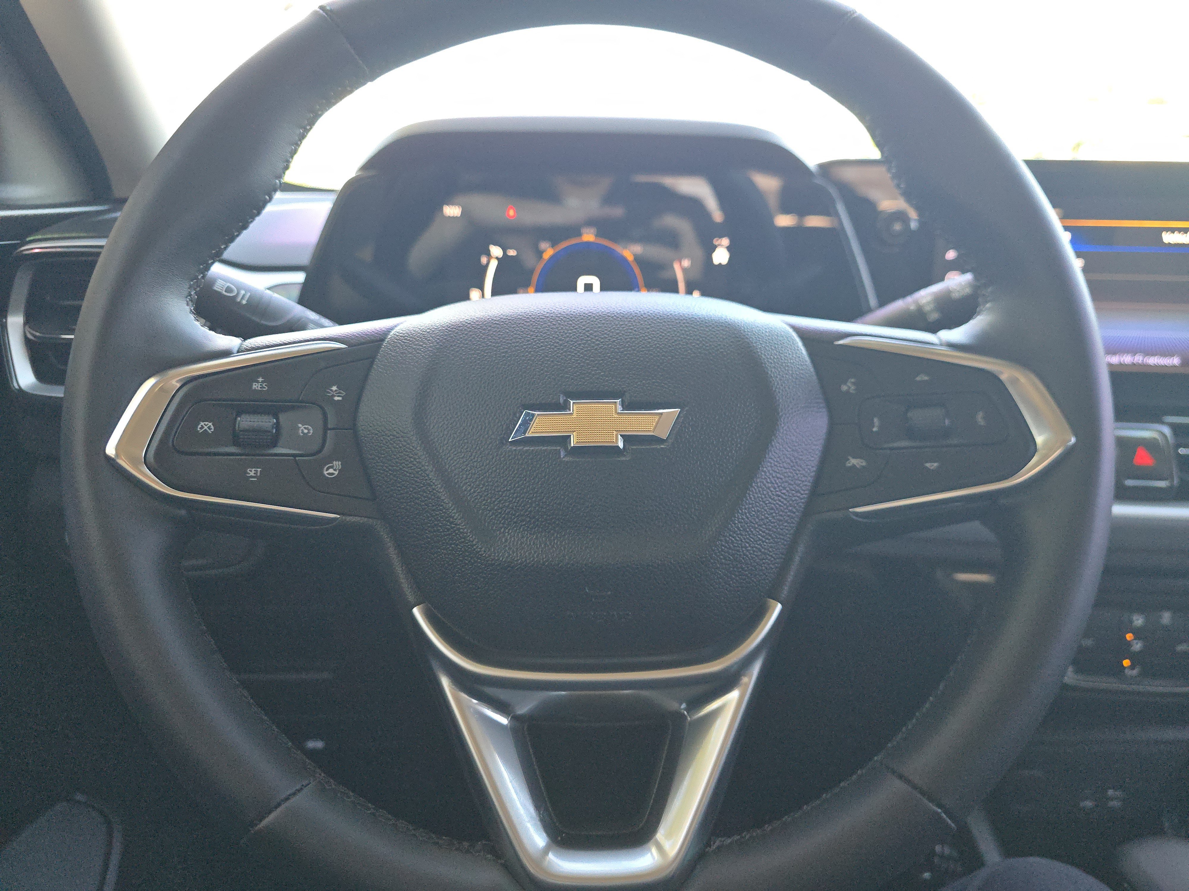 Used 2024 Chevrolet TrailBlazer LT w/ LT Cold Weather Package FWD image 22