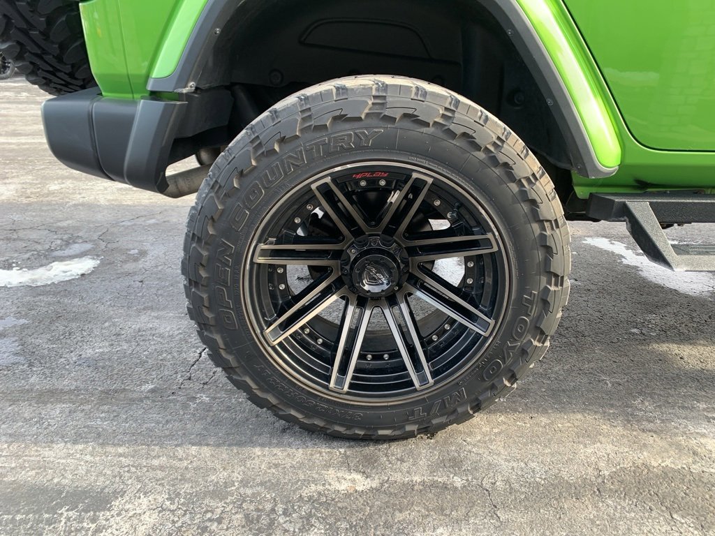 Used 2019 Jeep Wrangler Unlimited Sahara w/ Uconnect 4C Nav & Sound Group image 11