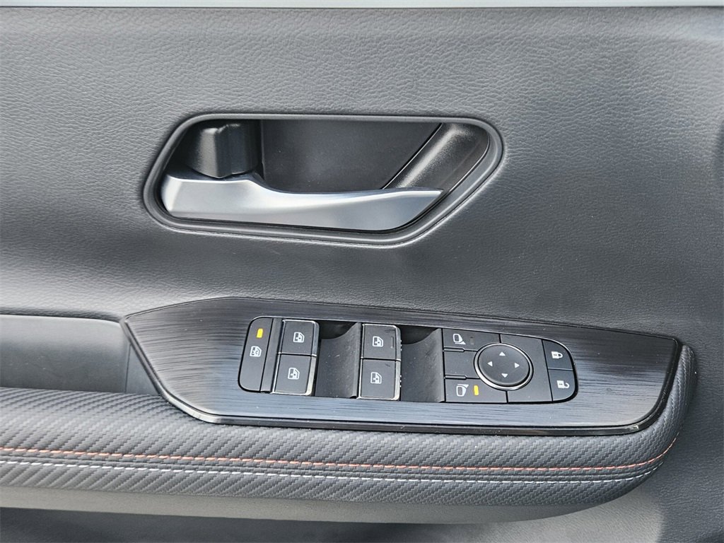 New 2026 Nissan Kicks SR image 29