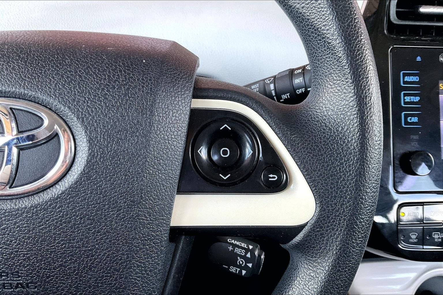 Used 2016 Toyota Prius Two FWD image 11