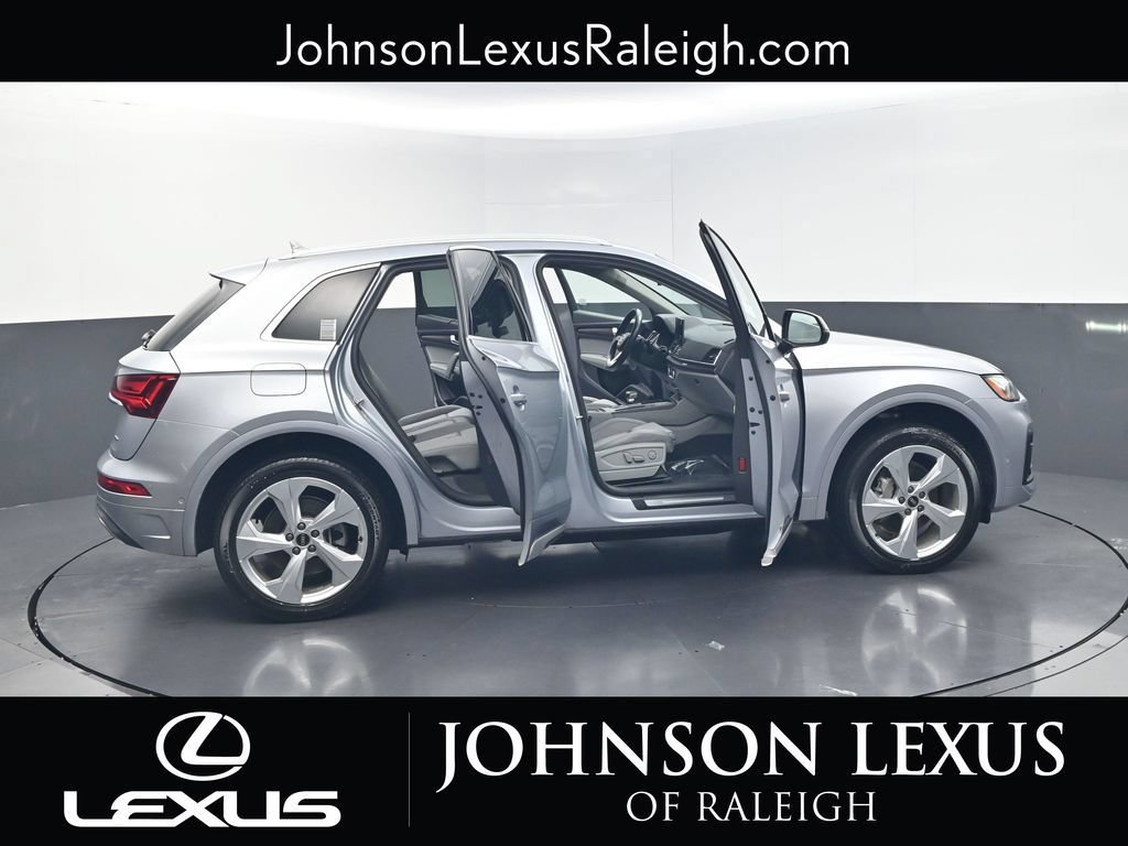 Used 2021 Audi Q5 Prestige w/ Prestige Package AWD/4WD image 32