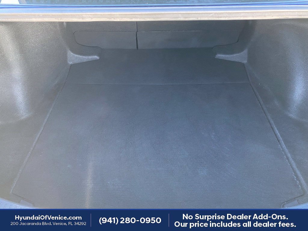 Used 2022 Toyota Corolla LE FWD image 19