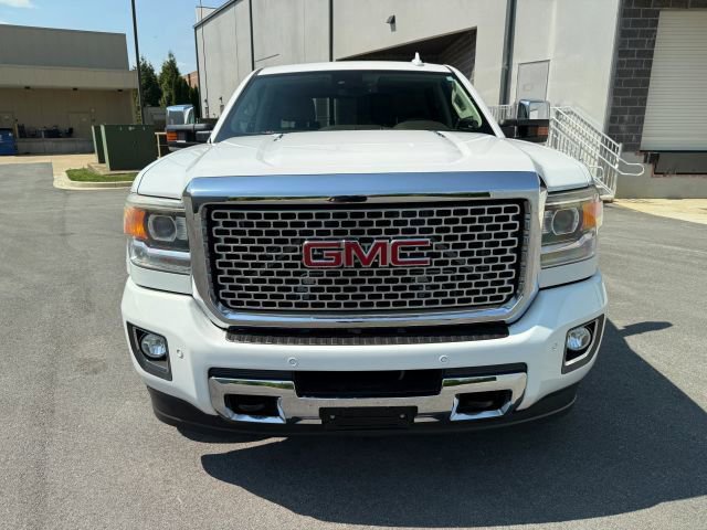 Used 2016 GMC Sierra 3500 Denali w/ Duramax Plus Package AWD/4WD image 13