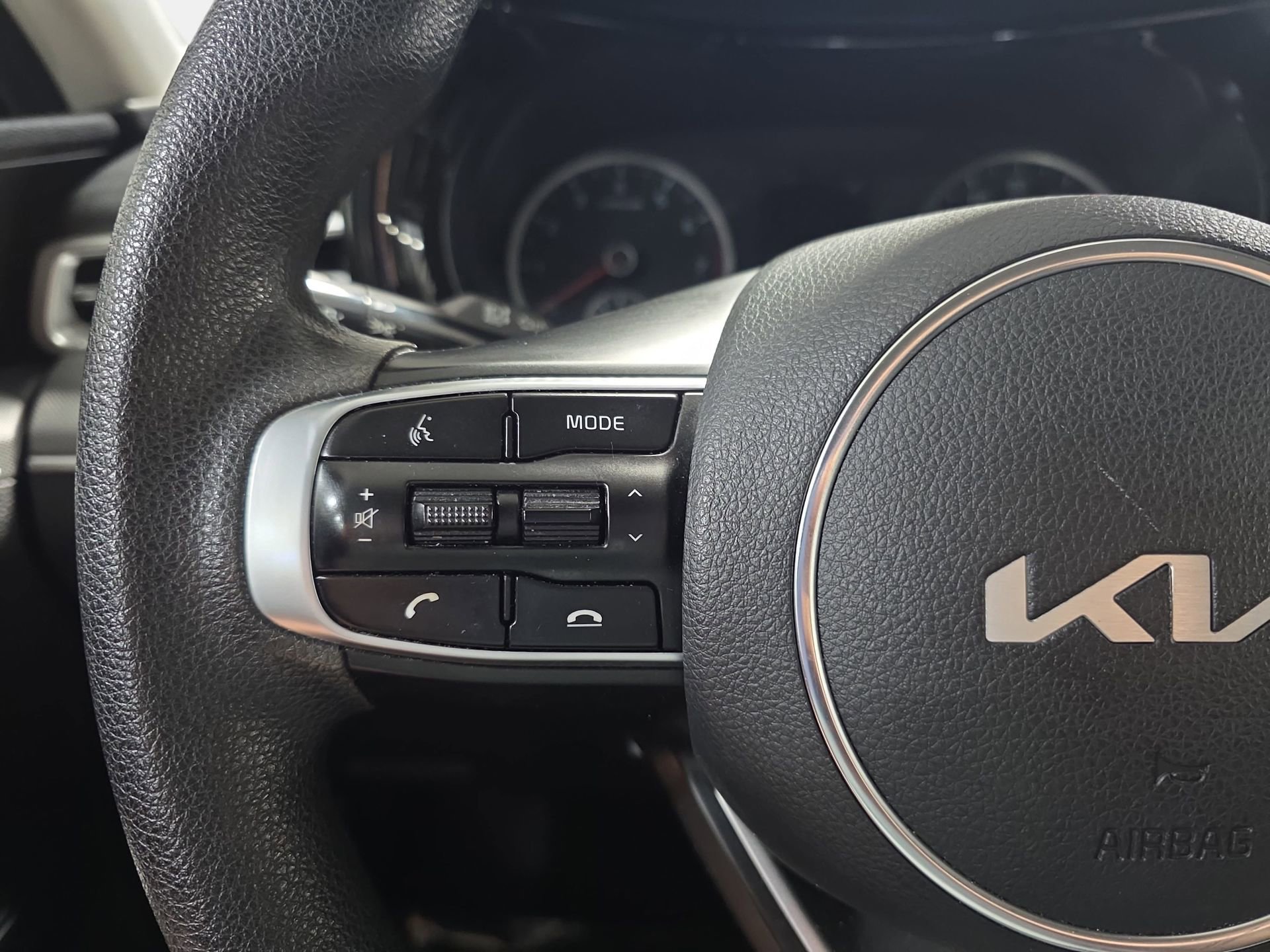 Used 2022 Kia K5 LXS FWD image 17