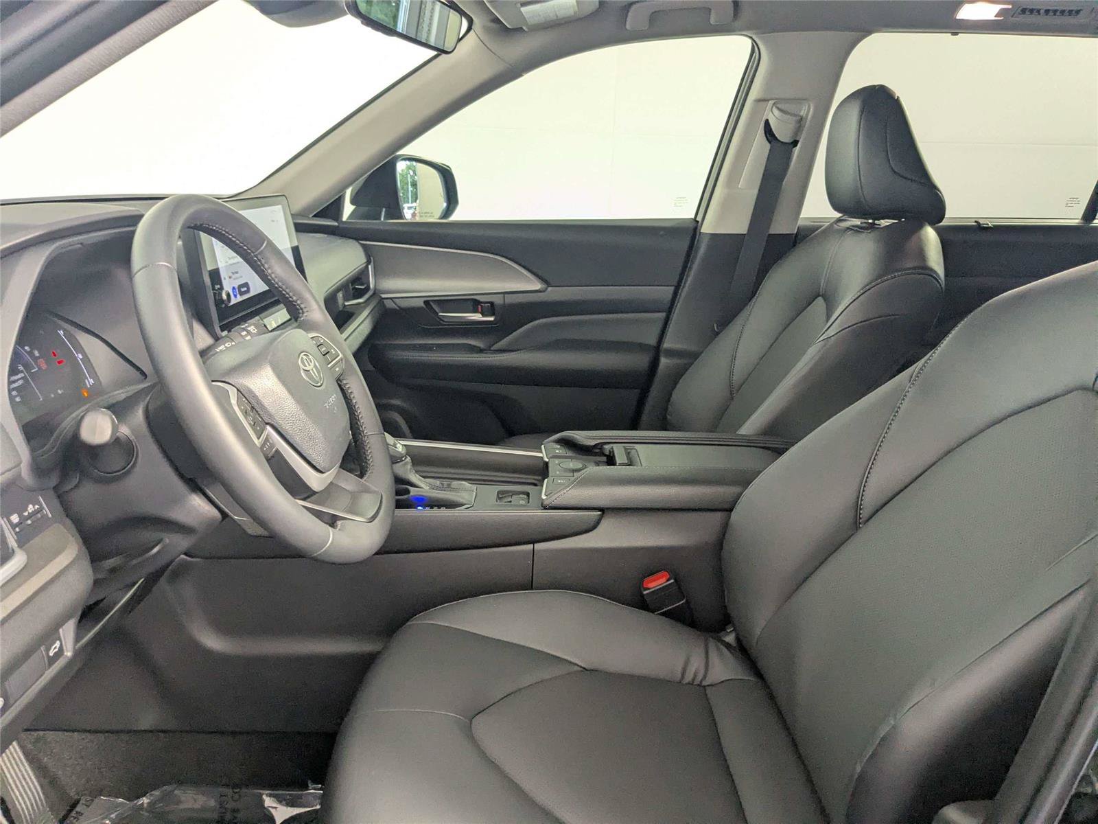 Certified 2025 Toyota Grand Highlander AWD Hybrid image 12