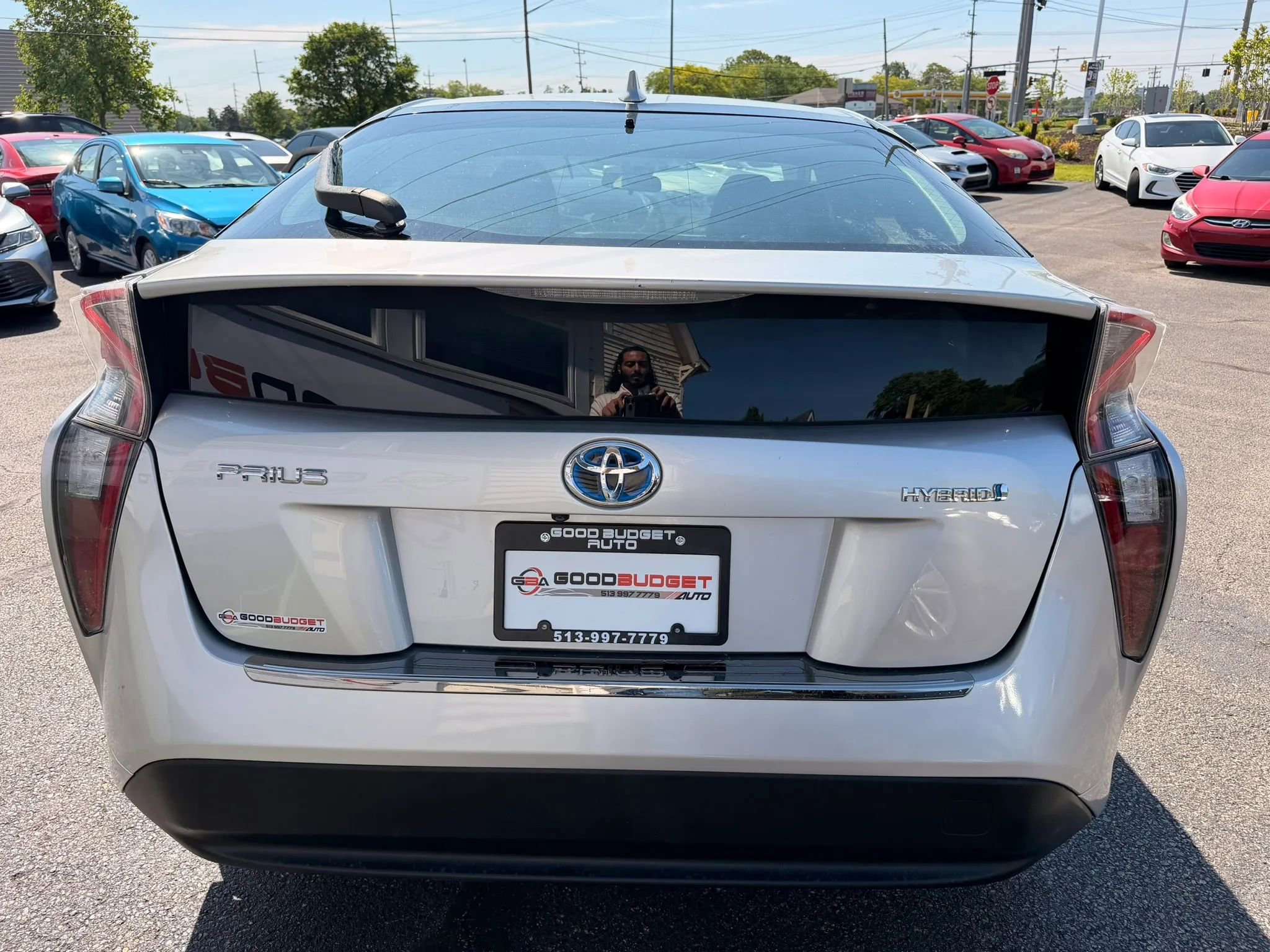 Used 2016 Toyota Prius Three w/ Advanced Technology Package FWD image 4