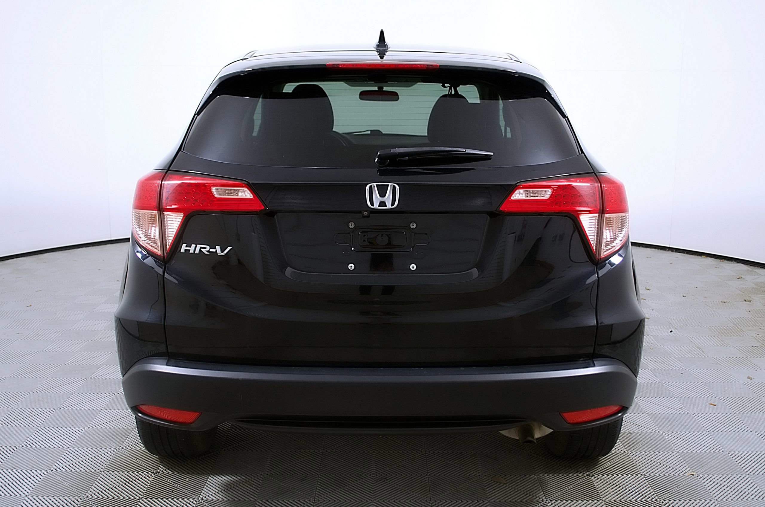 Used 2018 Honda HR-V EX image 8