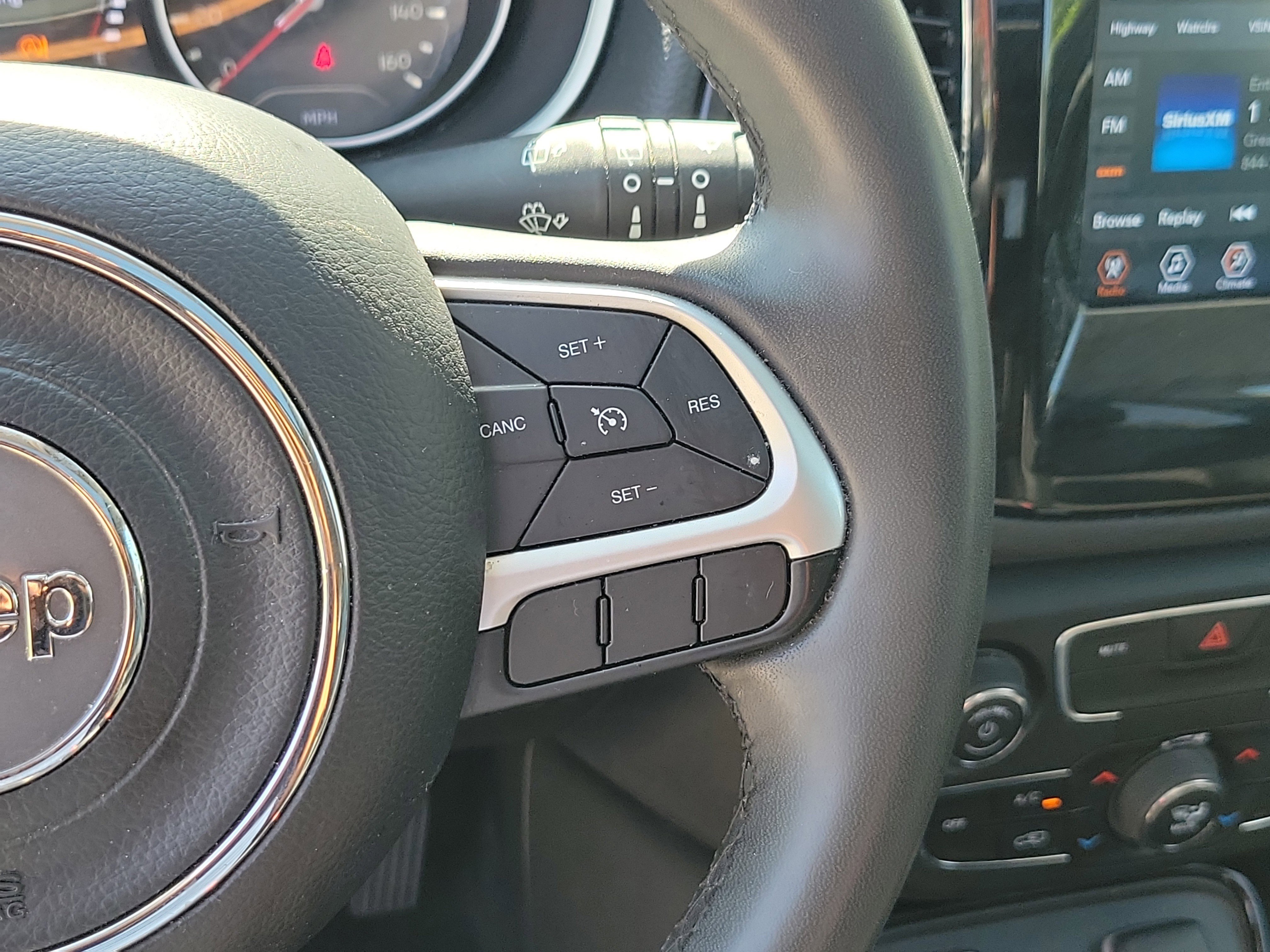 Used 2021 Jeep Compass Altitude w/ Sun and Sound Group image 29