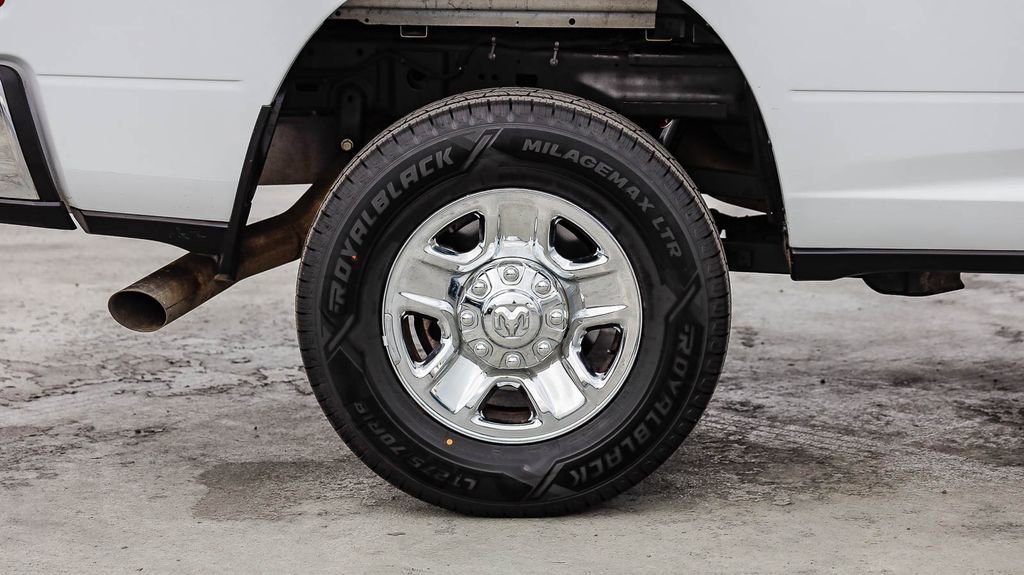 Used 2021 RAM 2500 Big Horn image 12