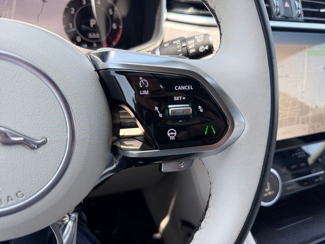 Used 2026 Jaguar F-PACE R-Dynamic S AWD/4WD image 23