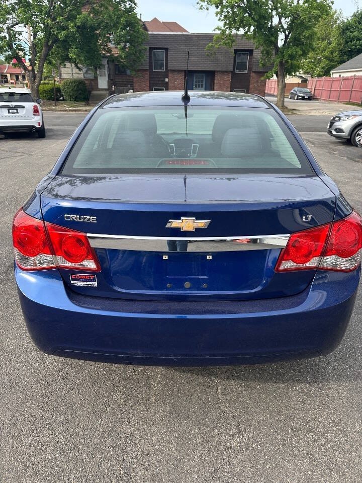 Used 2013 Chevrolet Cruze LT FWD image 5
