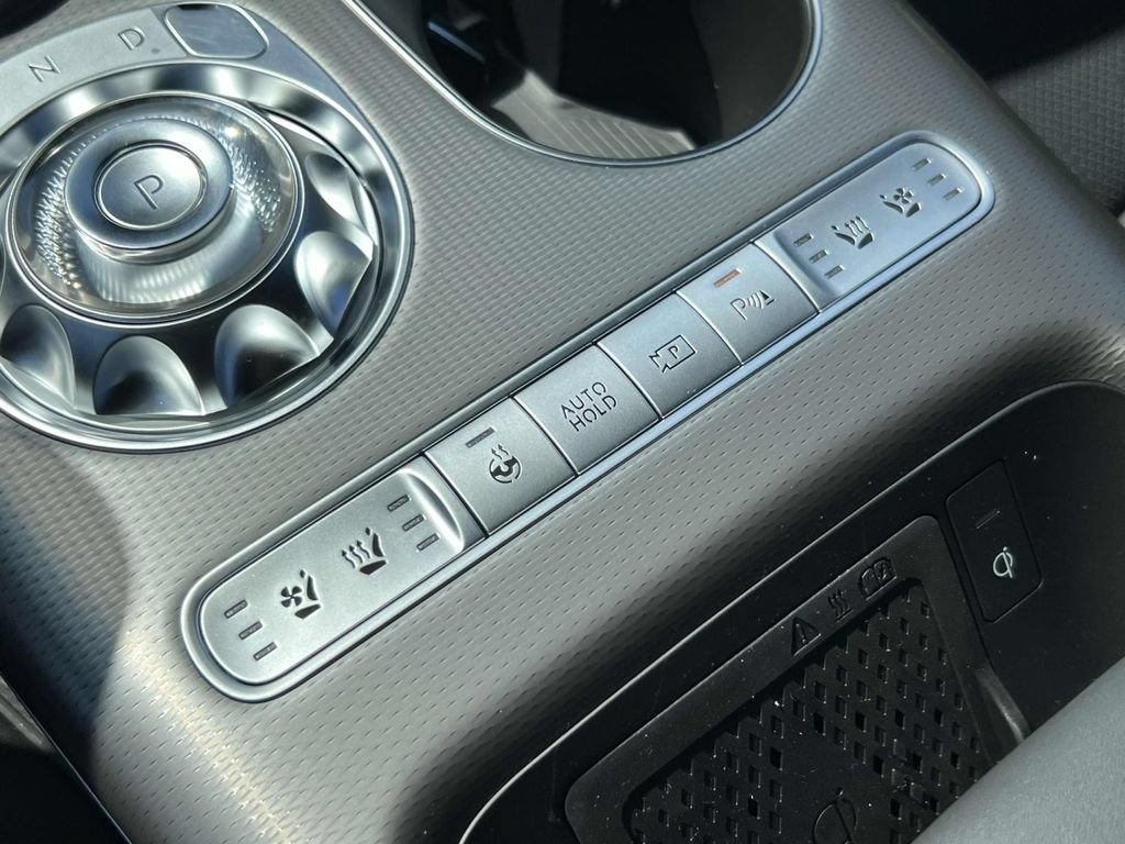 New 2024 Genesis GV60 Advanced AWD/4WD image 32