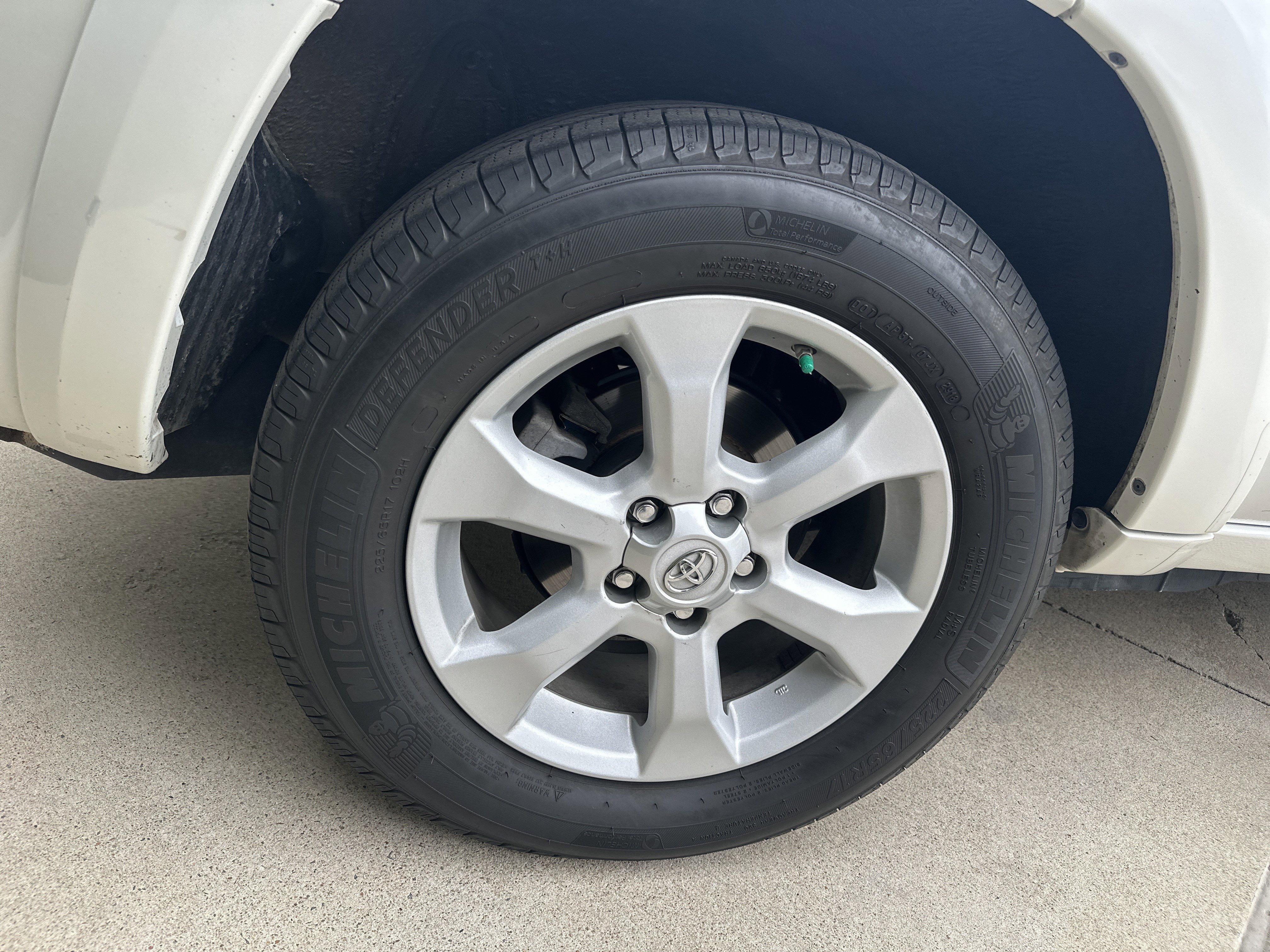Used 2012 Toyota RAV4 Limited w/ Premium Plus Value Pkg AWD/4WD image 32