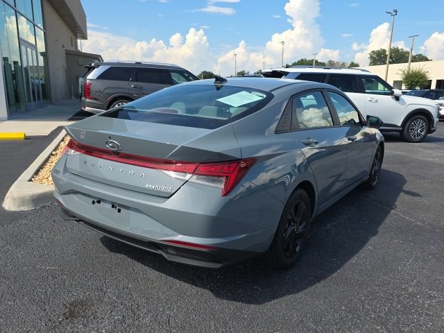 Certified 2023 Hyundai Elantra SEL Sport FWD image 3