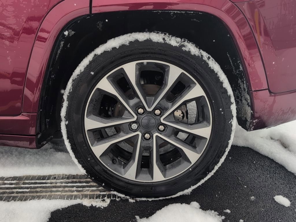 Used 2023 Jeep Grand Cherokee Overland image 10