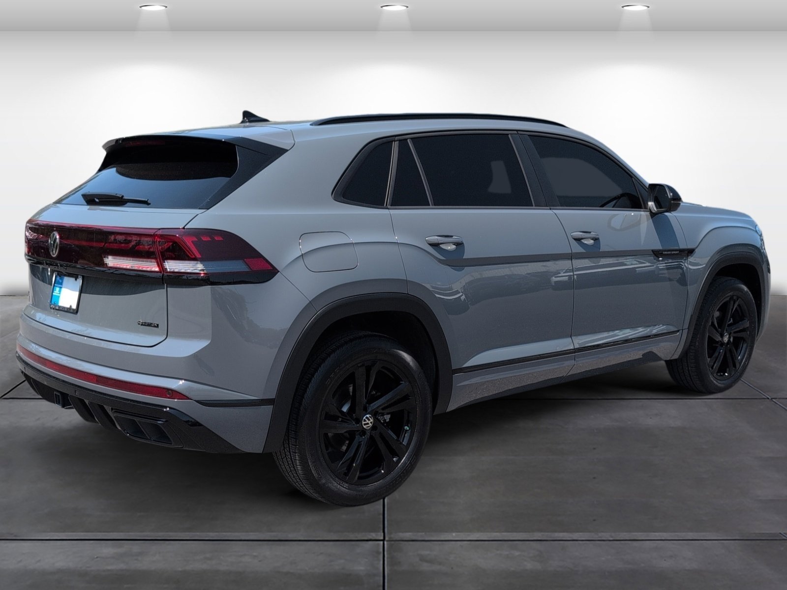 Used 2025 Volkswagen Atlas Cross Sport SEL R-Line AWD/4WD image 5