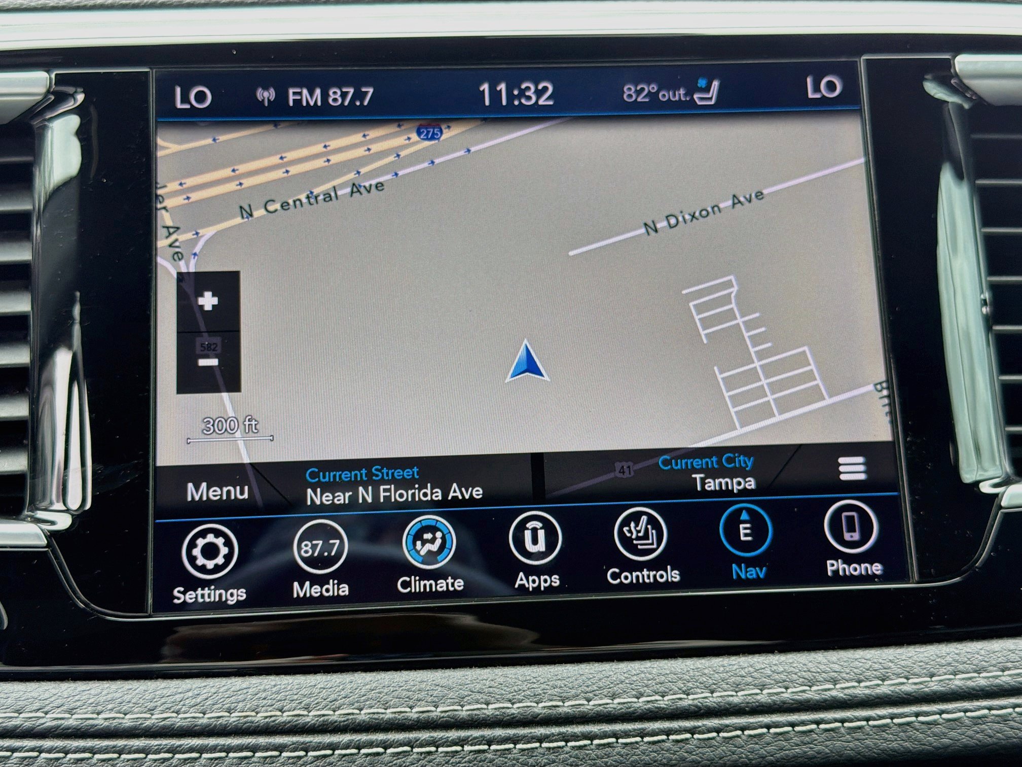 Used 2019 Chrysler Pacifica Limited w/ Advanced Safetytec Group FWD image 34