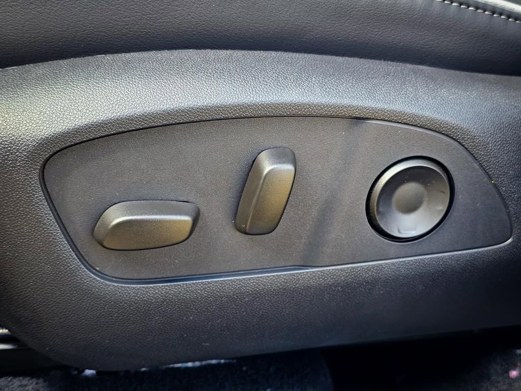 New 2026 Buick Enclave Preferred w/ Power Package image 18